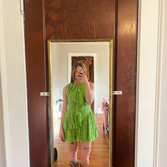 Vibrant Green Ruffled Dress - Picture 2 of 6